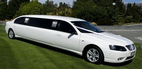 10 Passenger Black Lincoln Limo - Charlotte limousine Transportation