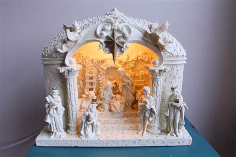 30+ Indoor Nativity Scene Decoration Ideas – HomeDecorish