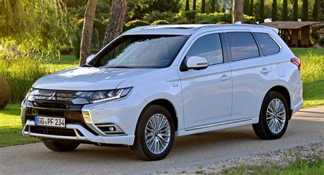 2019 Mitsubishi Outlander PHEV Has More Power And Range | Carscoops