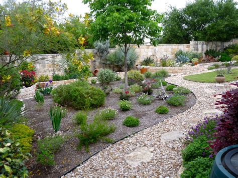 landscaping-in-east-texas - All Seasons Landscaping