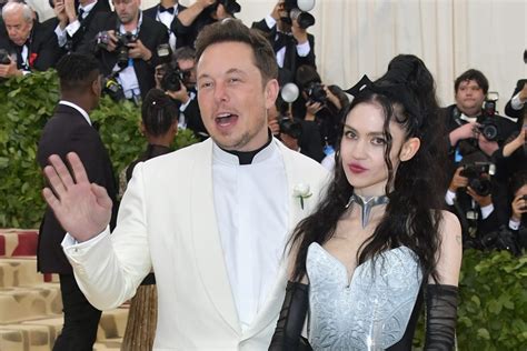 Grimes explains why she and Elon Musk named their baby ‘X Æ A-12’ - National | Globalnews.ca