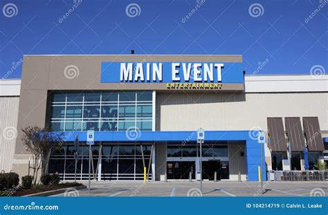 Main Event Entertainment, Memphis, TN Editorial Stock Image - Image of activity, night: 104214719