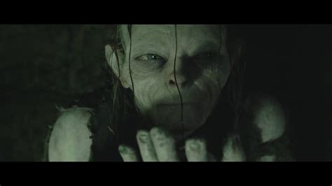 Lord of the rings gollum bites finger - weragsm