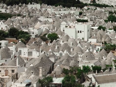 A day trip to Alberobello - Puglia, Italy - 2 Cups of Travel