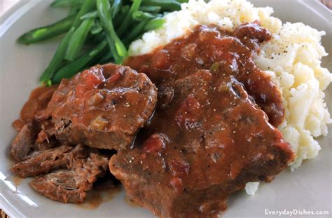 Easy Savory Slow Cooker Swiss Steak Recipe