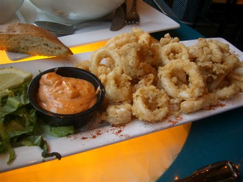 File:Fried calamari.jpg - Wikipedia