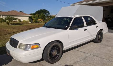 Modern-Day Ford Crown Victoria Police Interceptor Rendered