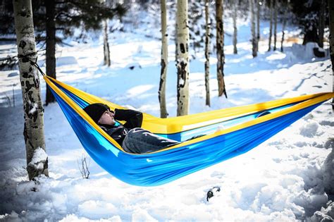 5 Pro Tips For Hammock Camping In Winter - TREKOLOGY