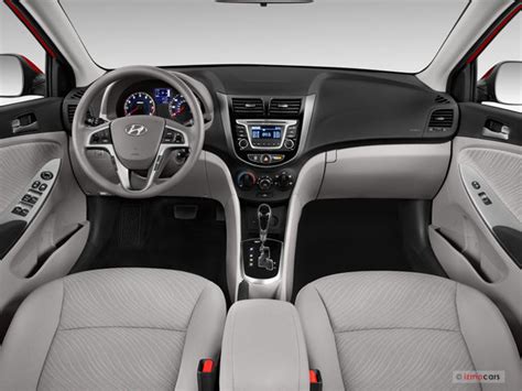 2015 Hyundai Accent: 105 Interior Photos | U.S. News