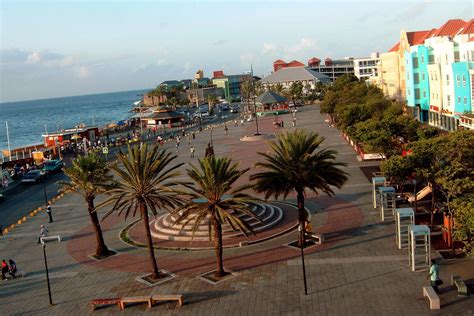 Willemstad, Curacao Cruise Port - Cruiseline.com