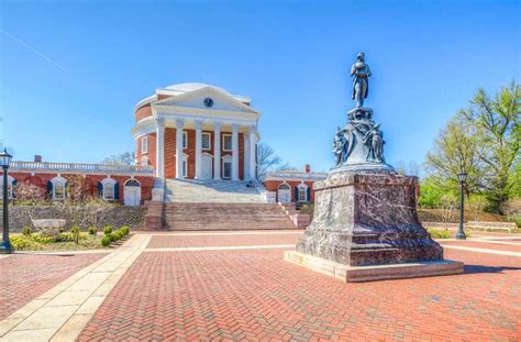 Experience University of Virginia in Virtual Reality.