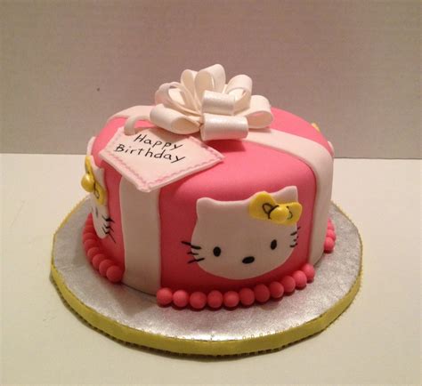 Hello Kitty Birthday Cake - CakeCentral.com