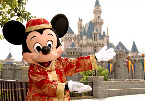 Momentum at Hong Kong Disneyland Continues with a Record-Breaking Year and New Experiences ...