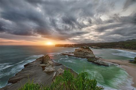 Sunset Pantai Klayar Pacitan Jatim ~ Paguyuban Penggiat & Pecinta Wisata Pacitan (P3WP)