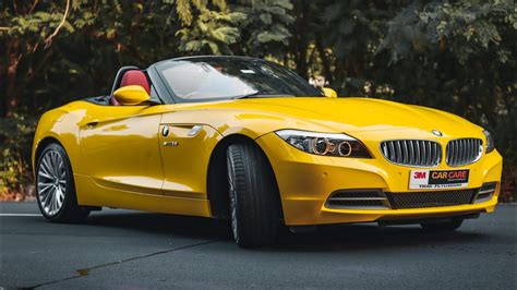 Divine Yellow | BMW Z4 Showtime - YouTube