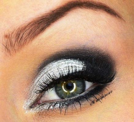 Silver Glitter Glamorous Eyeshadow Makeup Tutorial | AmazingMakeups.com