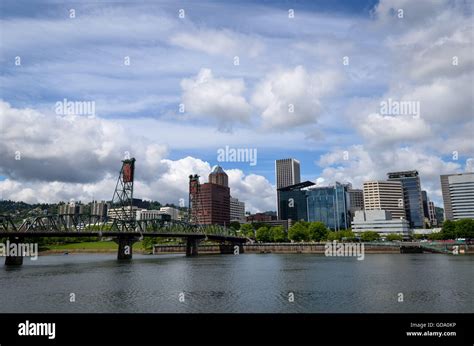 Portland, Oregon, Skyline Stock Photo - Alamy