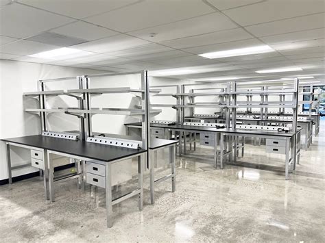 High-Quality Lab Bench and Lab Workstation for Industrial Use