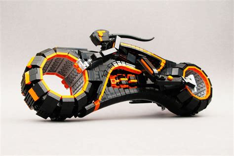 Tron Light Cycle (4) | Lego, Lego creations, Micro lego