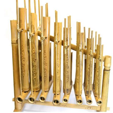 Clearance Sale: Musical Instruments Angklung, Music & Media, Music ...