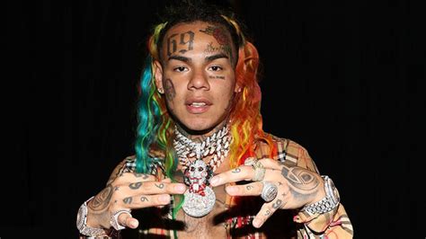 Tekashi 6ix9ine alleges that Cardi B is a member of Nine Trey Gangsta Bloods gang