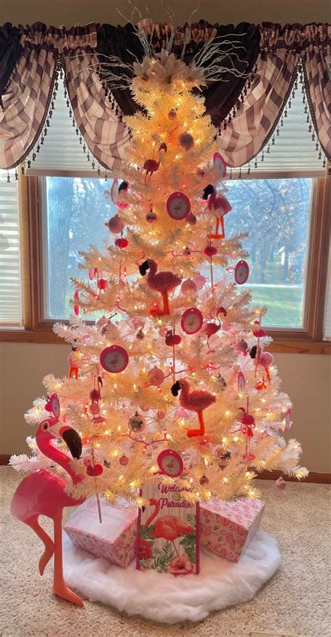 Flamingo Christmas Tree | Flamingo christmas, Coastal christmas decor, Tropical christmas