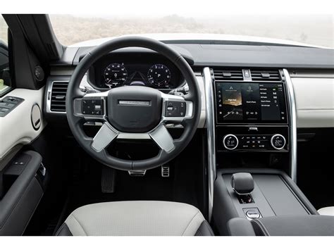 2023 Land Rover Discovery: 177 Interior Photos | U.S. News