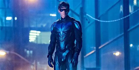 Inside The Design And Construction of Titans' Nightwing Suit - Bold ...