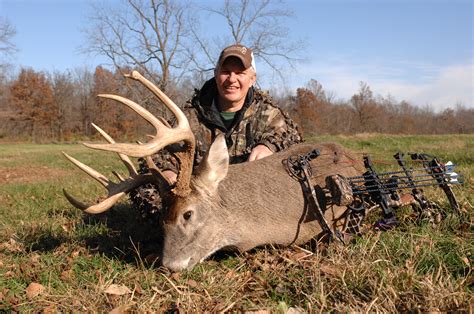 8 Insanely Simple Deer Hunting Tips. | Hunt & Hike Magazine