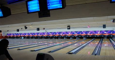 Tampa - A click a day: Amf Bowling Center