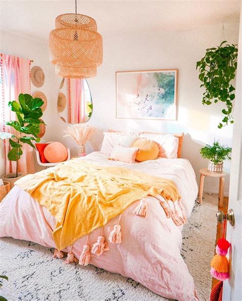 Light Aesthetic Bedroom Orange - Home Design Ideas