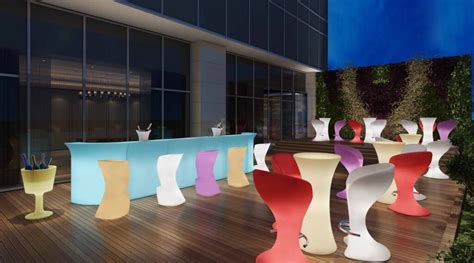 Rooftop Lounge-Style Bar Furniture | Elevate Happy Hour Parties