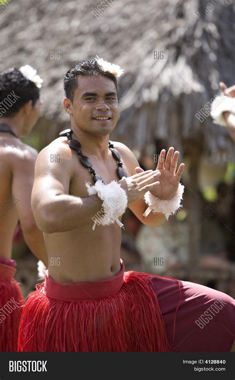 Tongan Dancer Image & Photo (Free Trial) | Bigstock