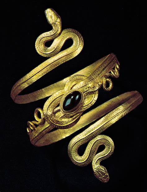 Jewelry - Etruscan, Ancient, Craftsmanship | Britannica