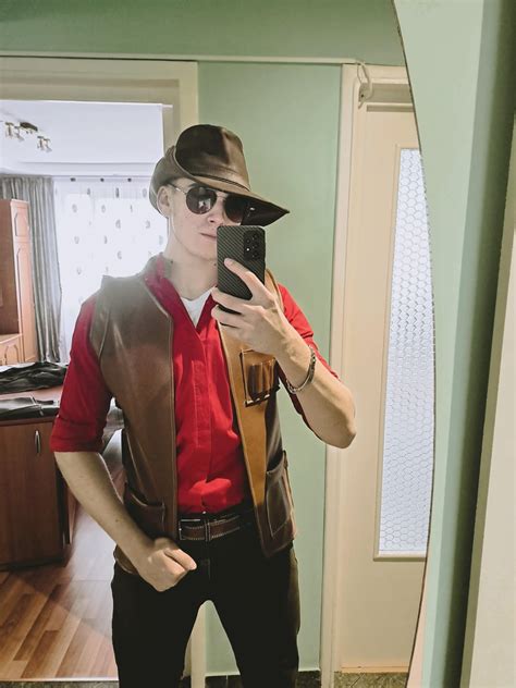 Sniper cosplay (WIP) : r/tf2