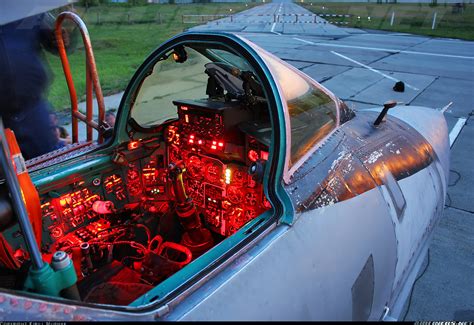 Mikoyan-Gurevich MiG-31 - Russia - Air Force | Aviation Photo #2676324 | Airliners.net