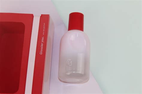 Glossier You Perfume Review and Photos | Pink Paradise Beauty