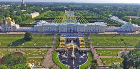 The Peterhof Grand Palace and Gardens | Nordic Cruises | Your Northern Tour Operator