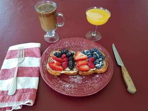 [Homemade] French Toast with Berries : food