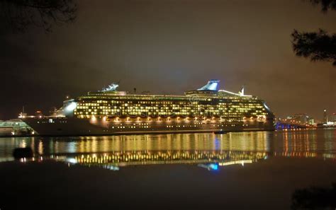 Night View of Cruise Ship in Port Stock Photo - Image of transport, panoramic: 1692016