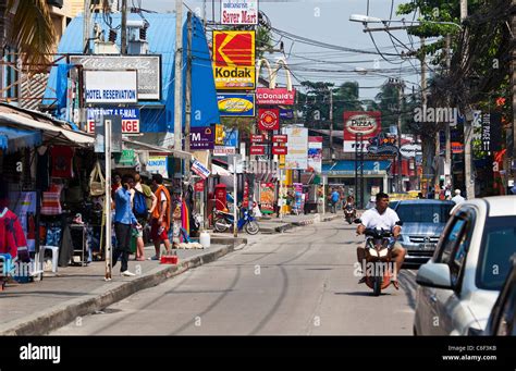 The Main Street of Chaweng Beach, Ko Samui, Thailand Stock Photo - Alamy