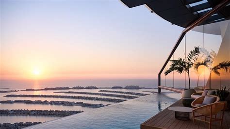 Aura Skypool Lounge | Activities | Create your Dubai holiday | Emirates ...