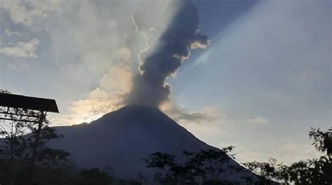 Gunung Merapi Meletus – newstempo