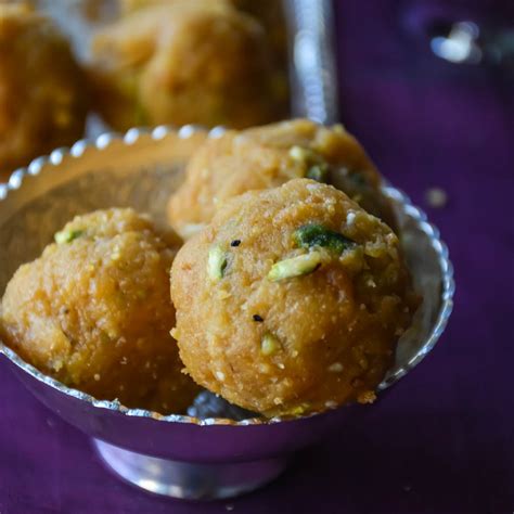 Motichur ladoo/ Mothi laddu – Relish The Bite