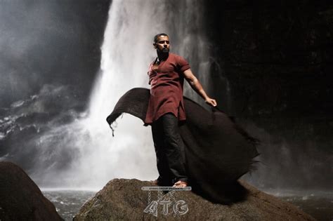 Raavanan Tamil Movie Stills - Raavanan Vikram Aishwarya Rai HQ Stills - Raavanan Shooting Spot ...