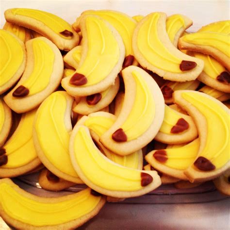 Banana shaped sugar cookies for monkey themed baby shower Baby Shower ...