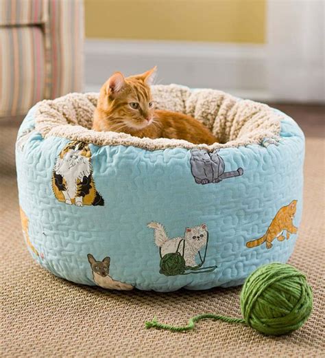 warm-and-cozy-cat-beds