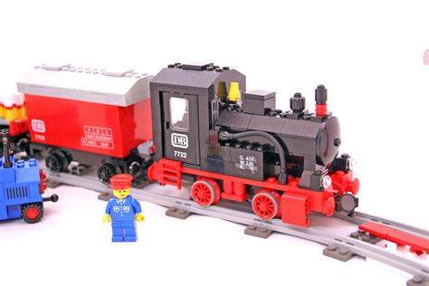 Steam Cargo Train Set - LEGO set #7722-1 (Building Sets > Town > Train)