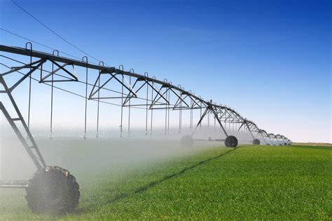 Center Pivot Irrigation Advantages And Disadvantages | IKeala.com