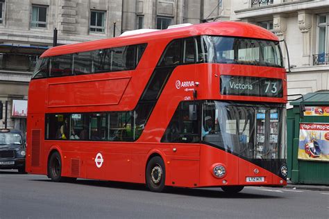 Double-decker bus - Wikipedia